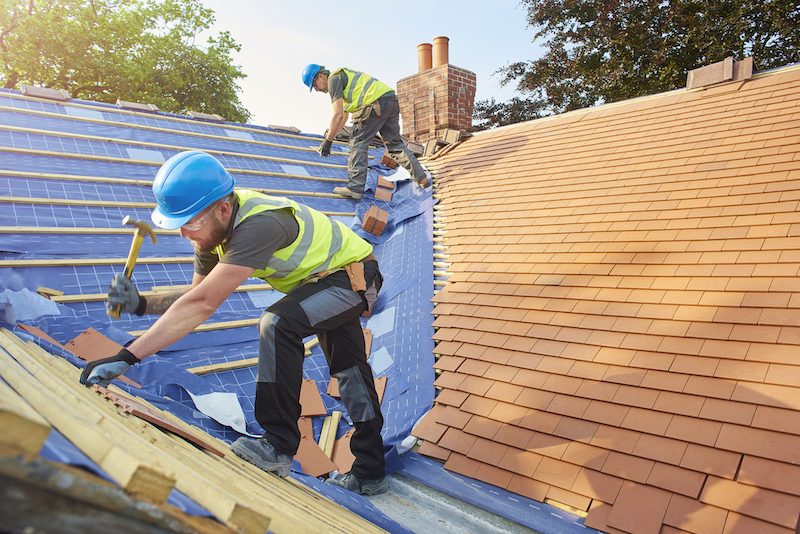 6 Benefits of Using a Professional Roof Repair Service